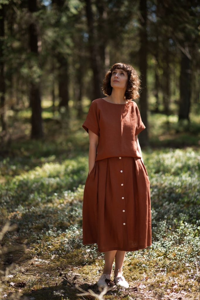 Linen Short Sleeve Kimono-Style Blouse - Image 2