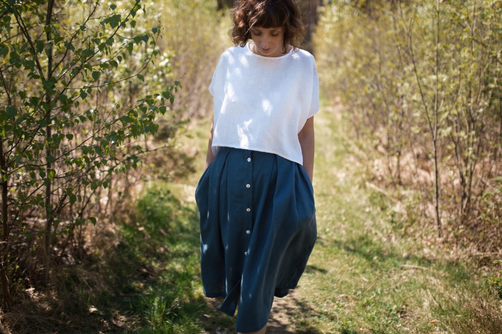 Linen Cropped Hem Top