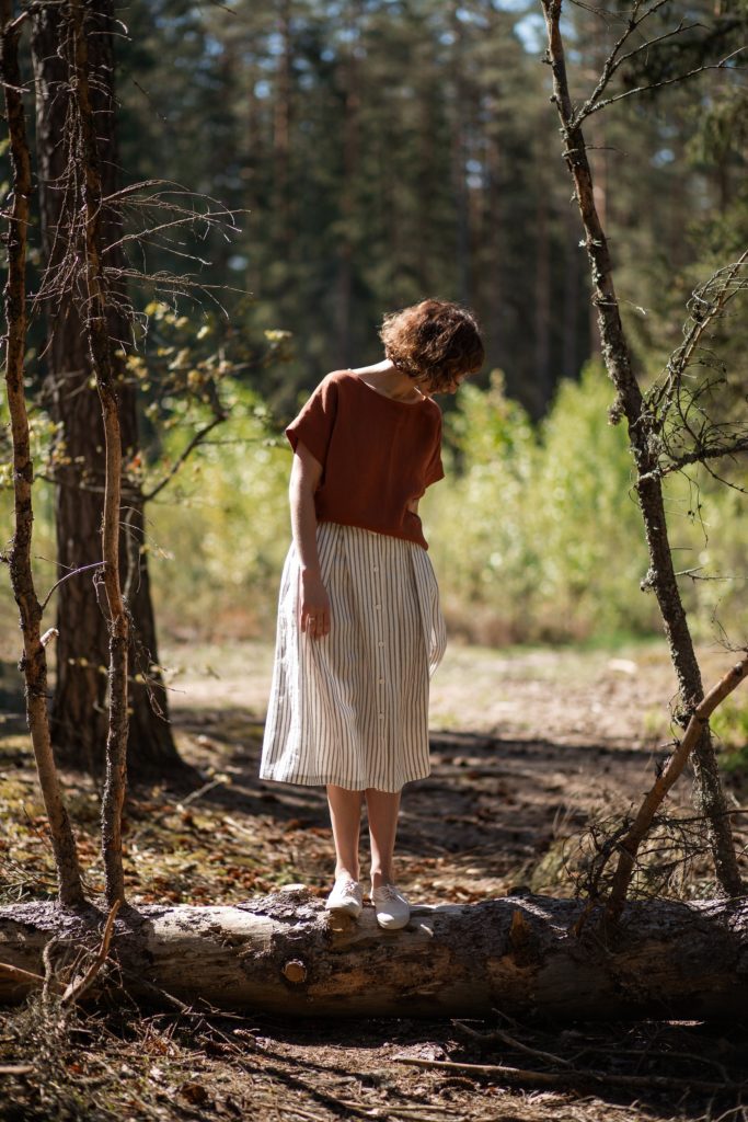 Linen Short Sleeve Kimono-Style Blouse - Image 3