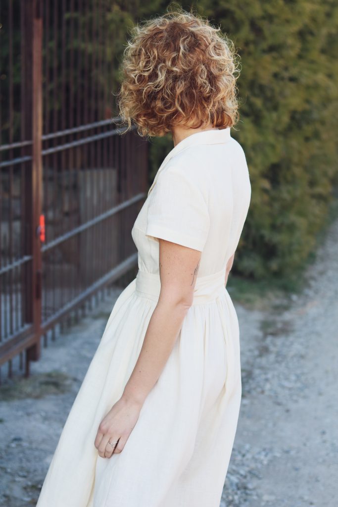 Linen revere collar wrap dress in ivory - Image 4