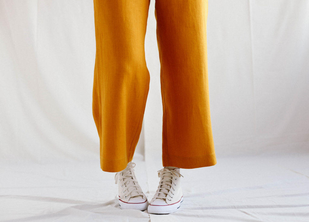 Wide cropped leg linen culottes - Image 3
