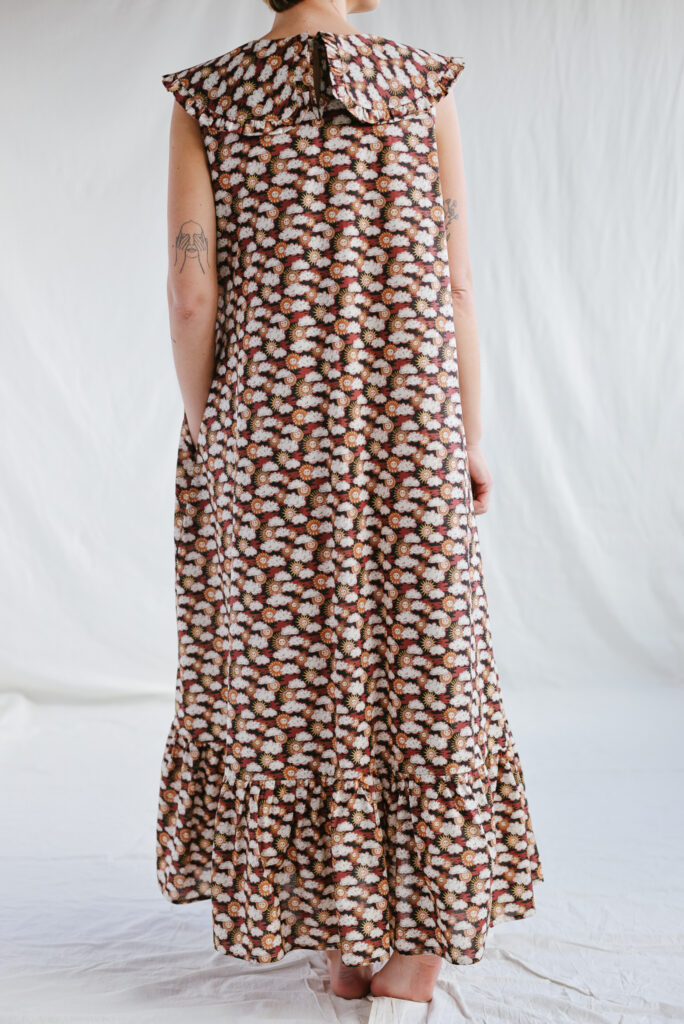 Puritan collar sleeveless Maxi dress FOLLOW the SUN - Image 2