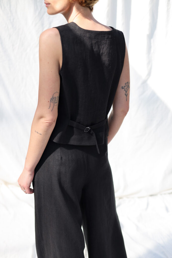 Classic black linen vest - Image 1