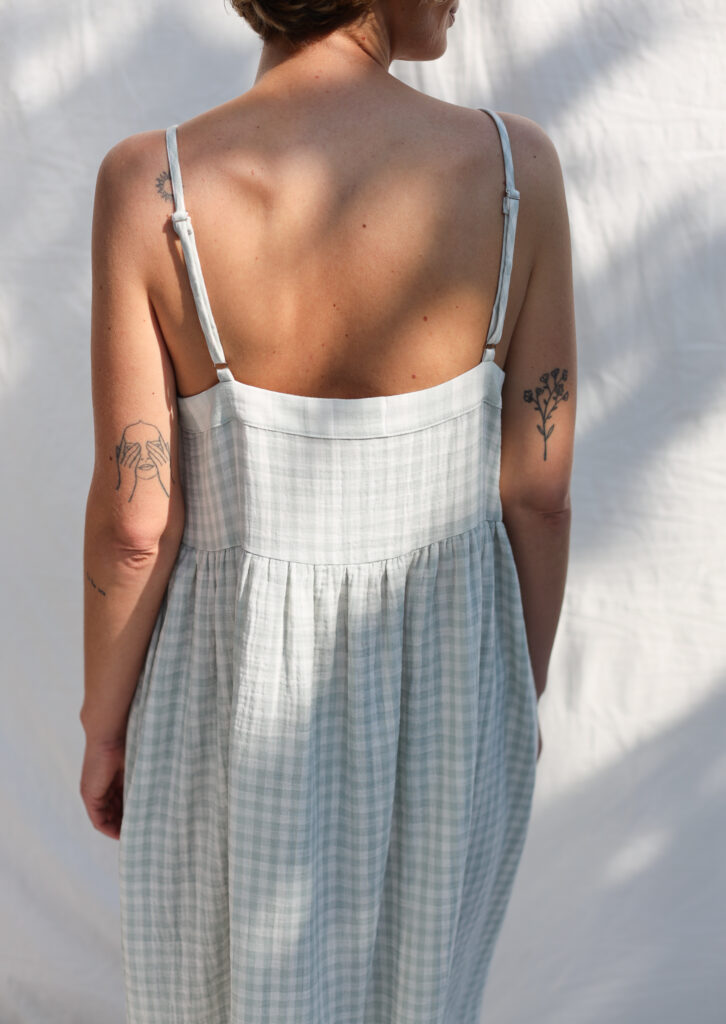 Sleeveless summer dress ELOISE in double gauze mint checks cotton - Image 2