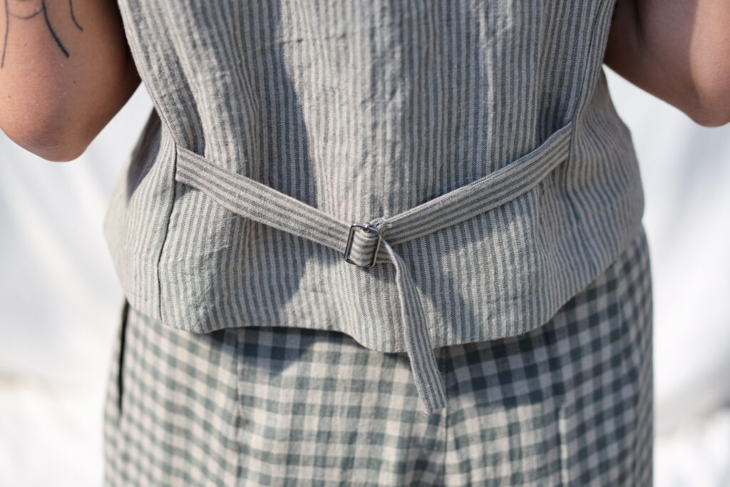 Classic striped linen waistcoat - Image 5