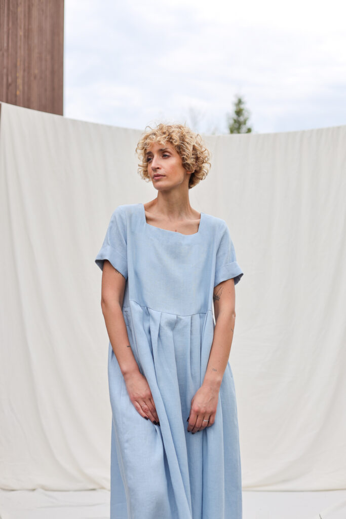 Sky blue linen square neck dress SANTA - Image 5
