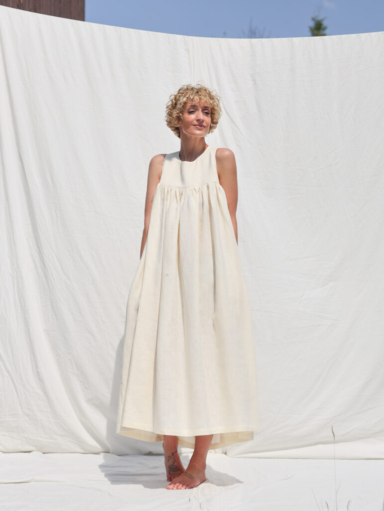 IVORY LINEN SLEEVELESS MAXI LOW BACK DRESS LILOU