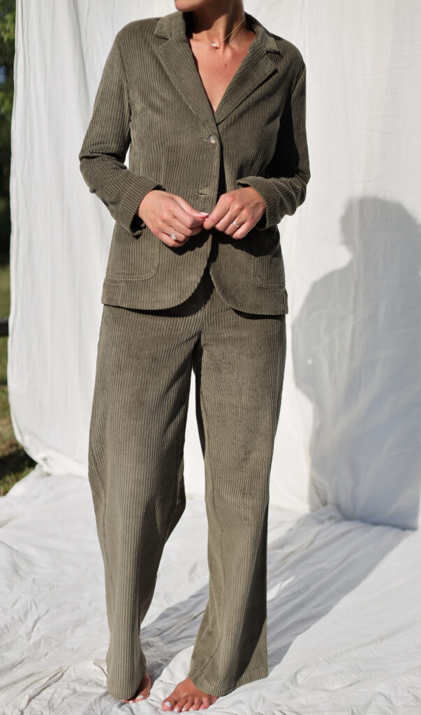 Olive elegant wide wale cord matching suit - Image 3