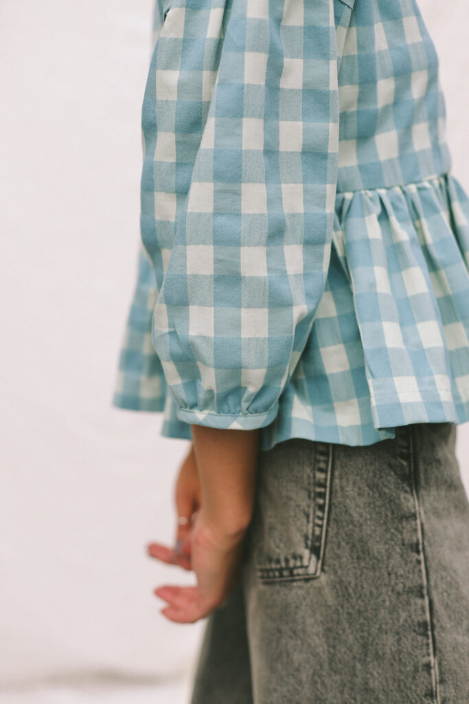 Gingham V-neck puffy sleeve blouse CLARA | Dress | Sustainable clothing | OffOn clothing