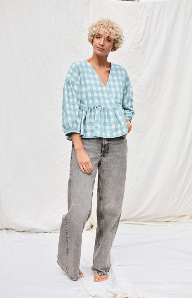 Gingham V-neck puffy sleeve blouse CLARA - Image 1