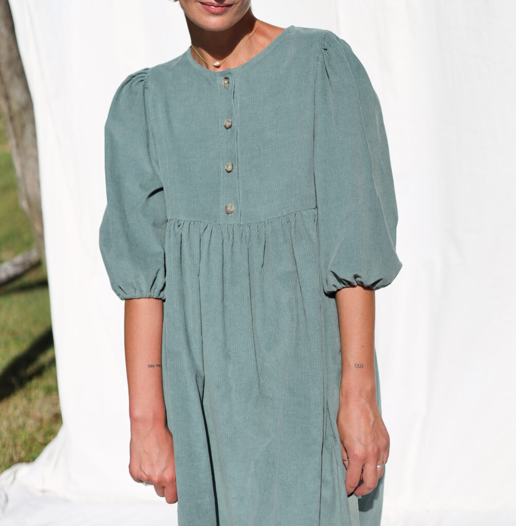 Needlecord puffy sleeve dress JOY - Image 1