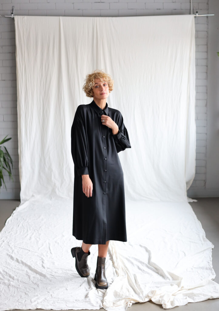 Black wool shirt dress with dropped puffy sleeves - Image 1