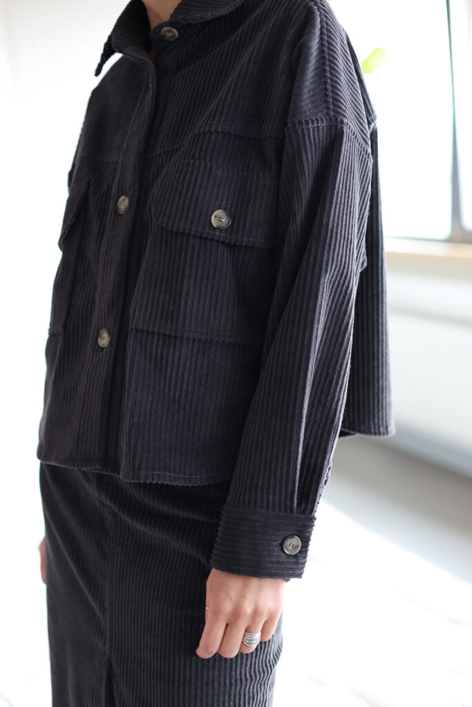 Charcoal grey wide cord oversized shirt/jacket - Image 4