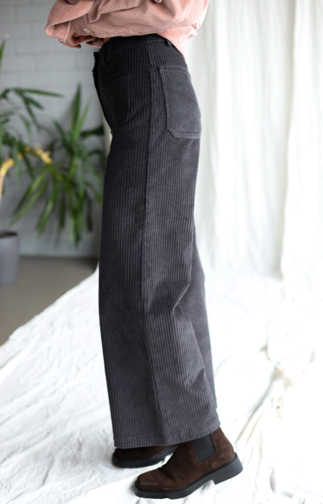 Wide wale cord vintage cut culottes - Image 4