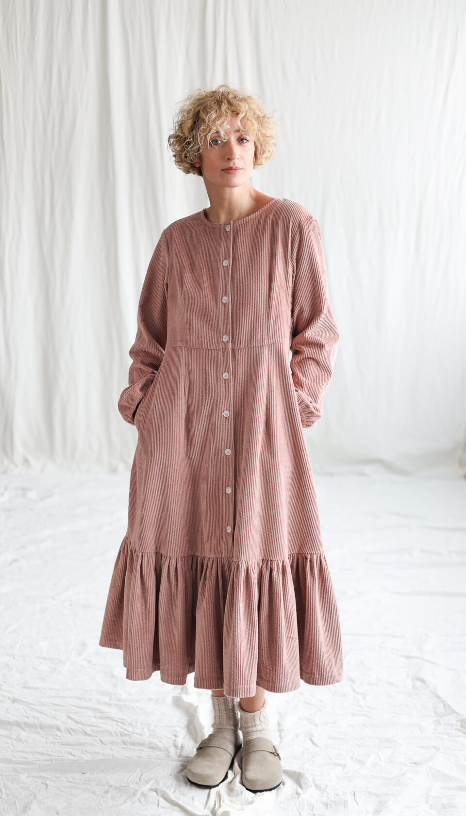 long sleeve loose dress HOULENGS Women's Casual Batwing Long Crew Neck Fit Flowy Maxi Dress Black Small at Amazon Women's Clothing store Our products are in asian sizes Besolor Maxi Dress for Women