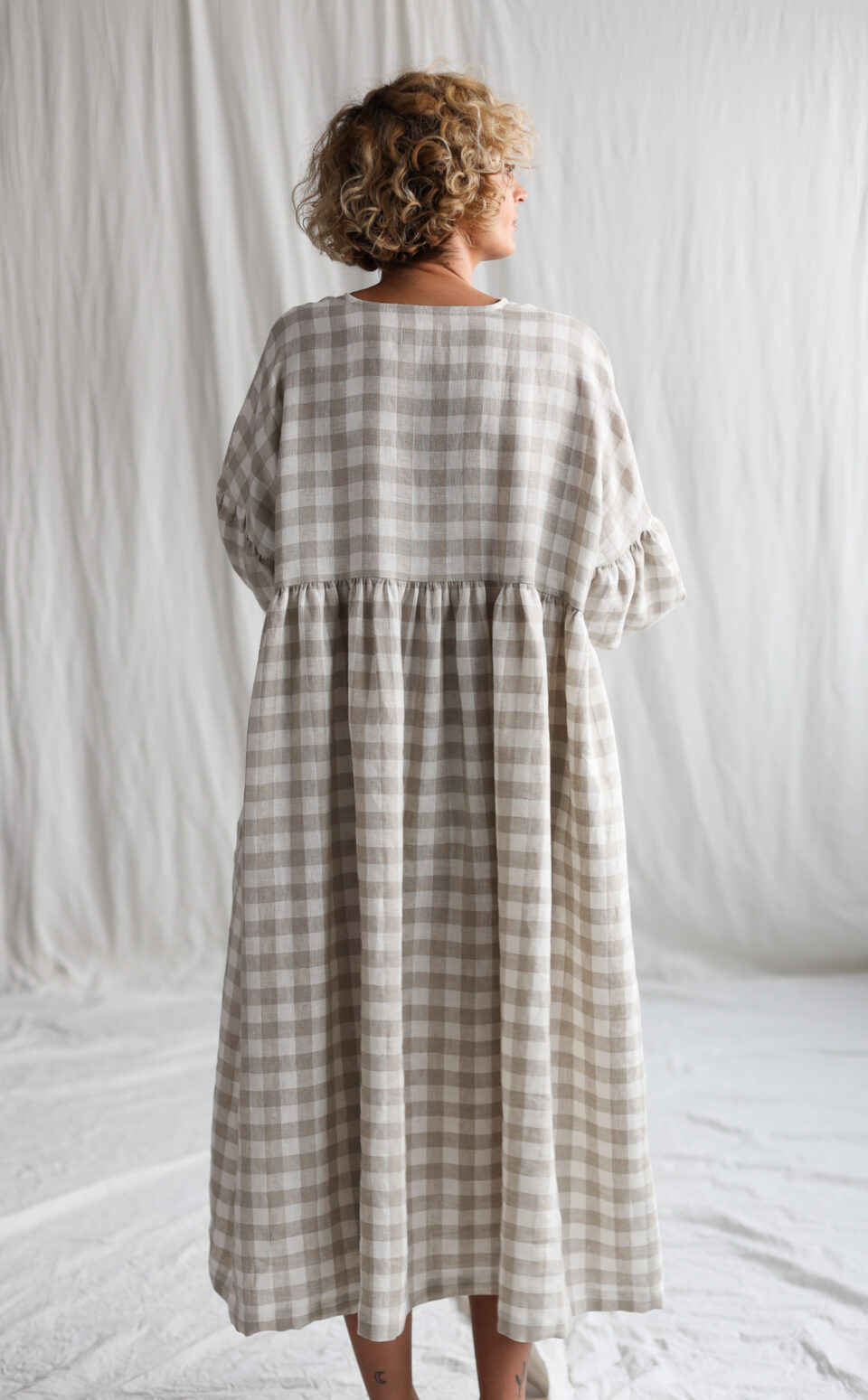 oversized linen dress AURA In Natural S / Powder and draped balloon style design Checkered linen oversized voluminous sleeves