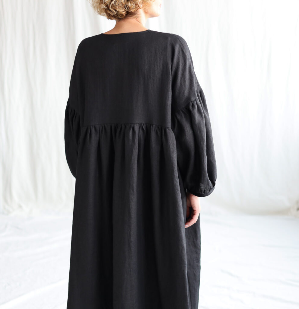 Black linen oversized dress GRETA - Image 3