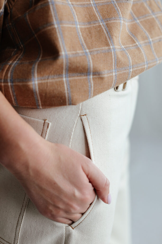 Natural cotton twill ballooned leg pants - Image 6
