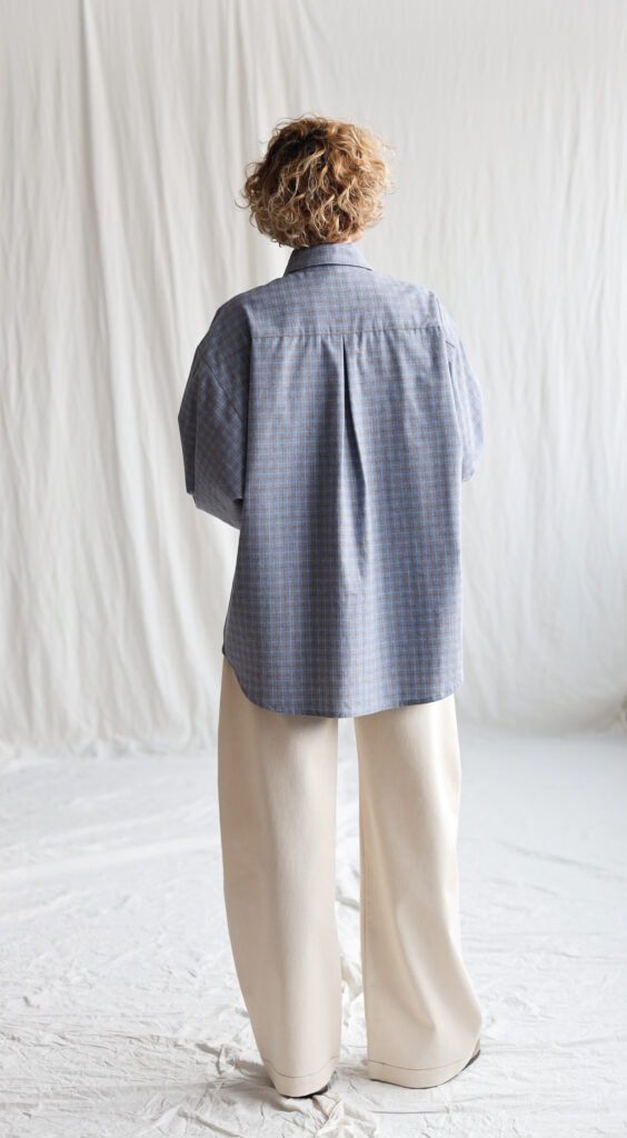 Natural cotton twill ballooned leg pants - Image 4