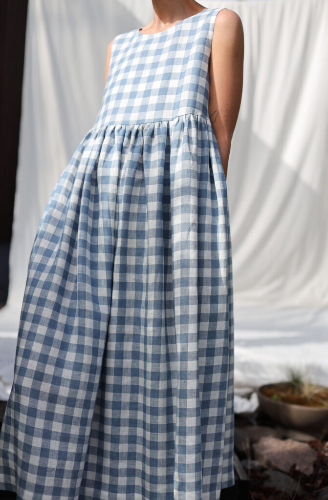 Linen light blue checks sleeveless smock dress - Image 7