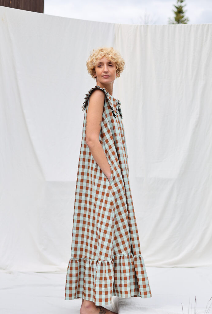 Puritan collar A line Maxi seersucker checks dress PHOEBE - Image 3