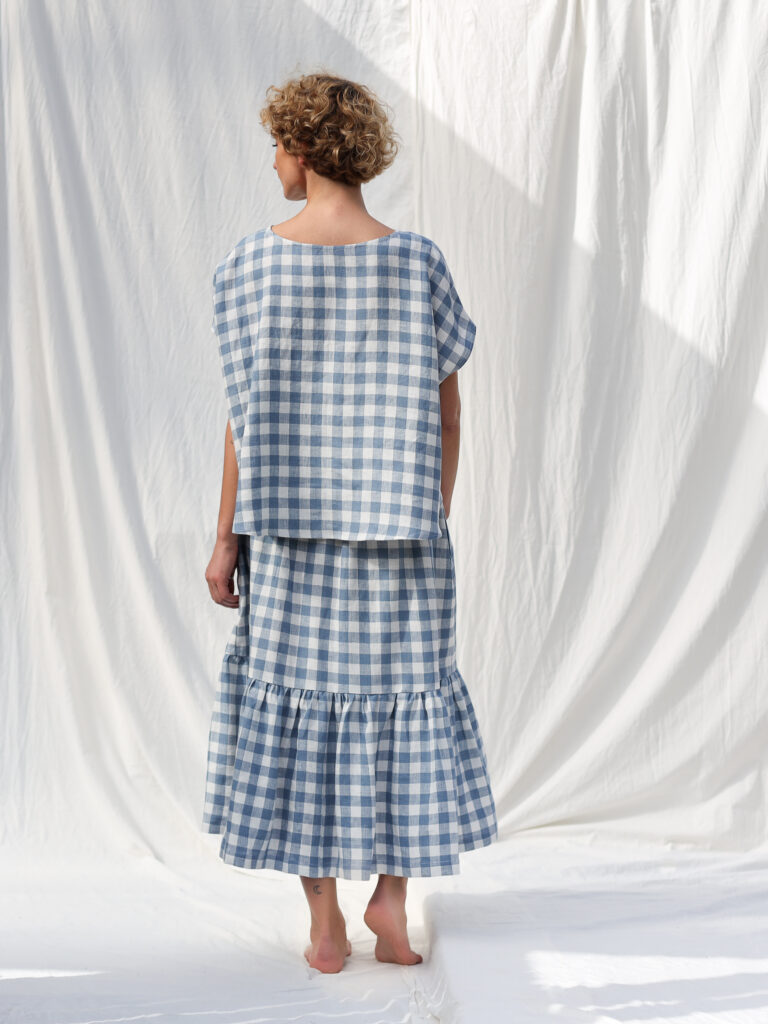 Checkered linen skirt with ruffled hem - Image 3