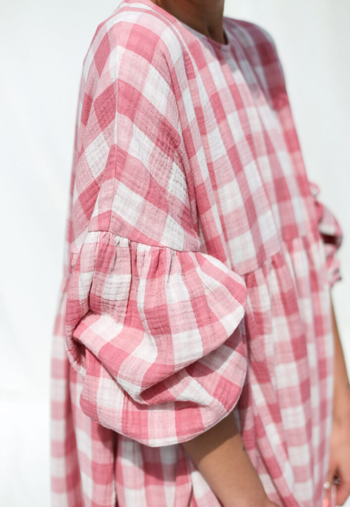Oversized pink double gauze checks dress GRETA - Image 6
