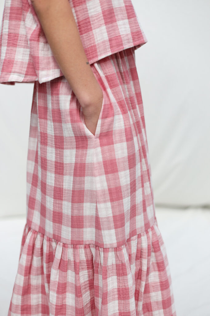 Elasticated waist ruffled hem skirt in pink double gauze checks - Image 4