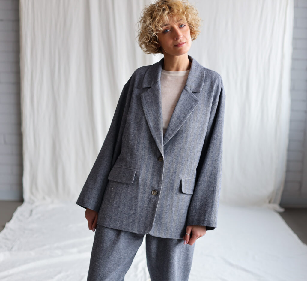 Herringbone Linen and Wool Oversized Blazer - Image 4