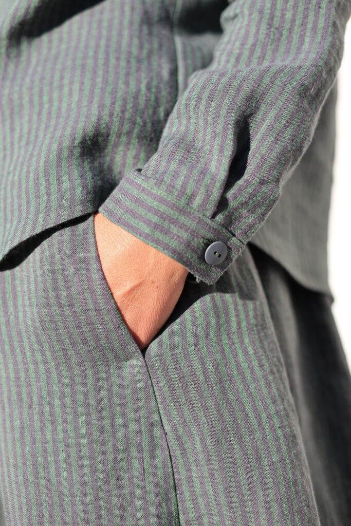 Classic long sleeve linen shirt in stripes - Image 2