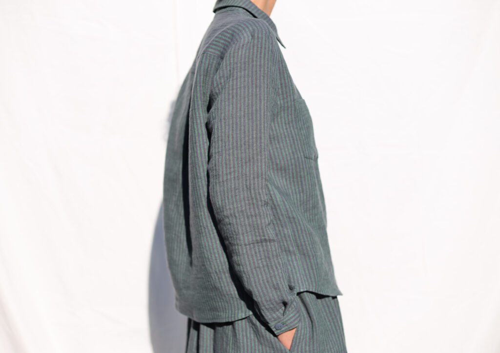 Classic long sleeve linen shirt in stripes - Image 3