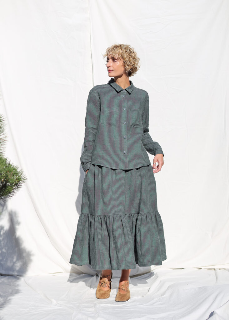 Classic long sleeve linen shirt in stripes - Image 1