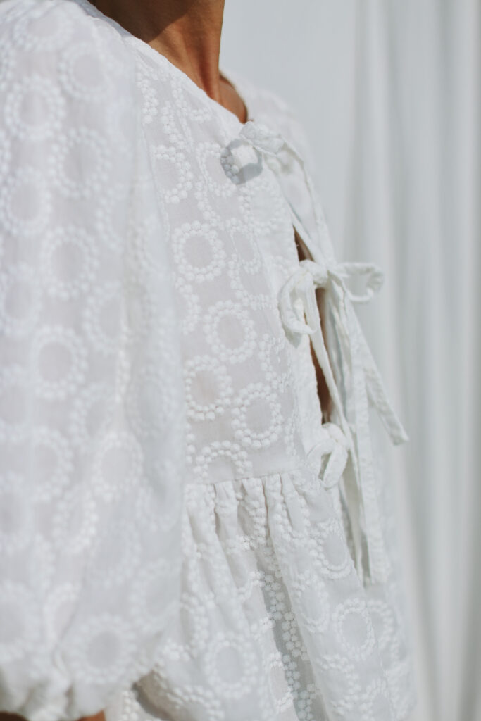Tie front blouse in off-white embroidered cotton SUNNY - Image 3