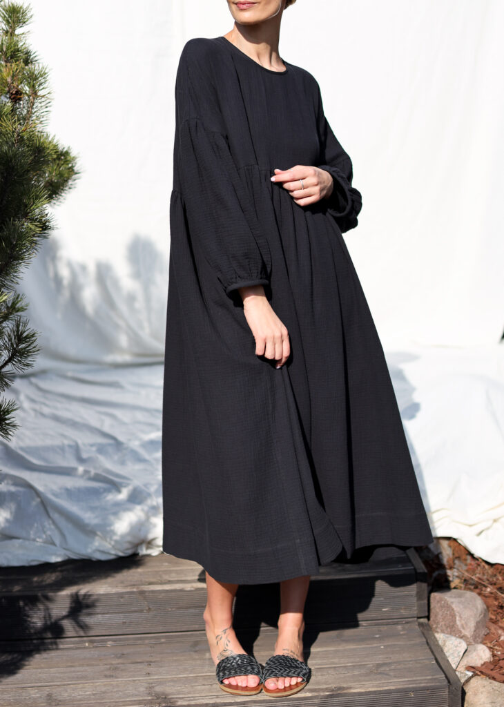 Black organic double gauze oversized dress GRETA - Image 1