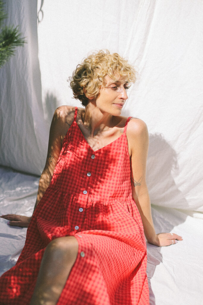 Adjustable straps glace cherry seersucker checks dress ELOISE - Image 5