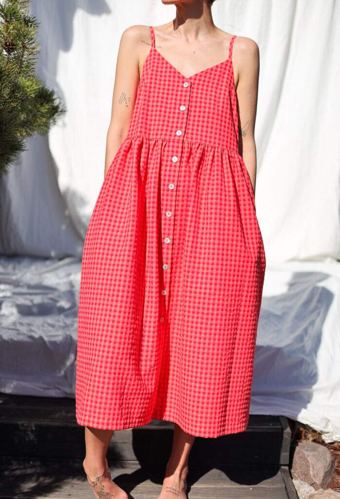 Adjustable straps glace cherry seersucker checks dress ELOISE - Image 4