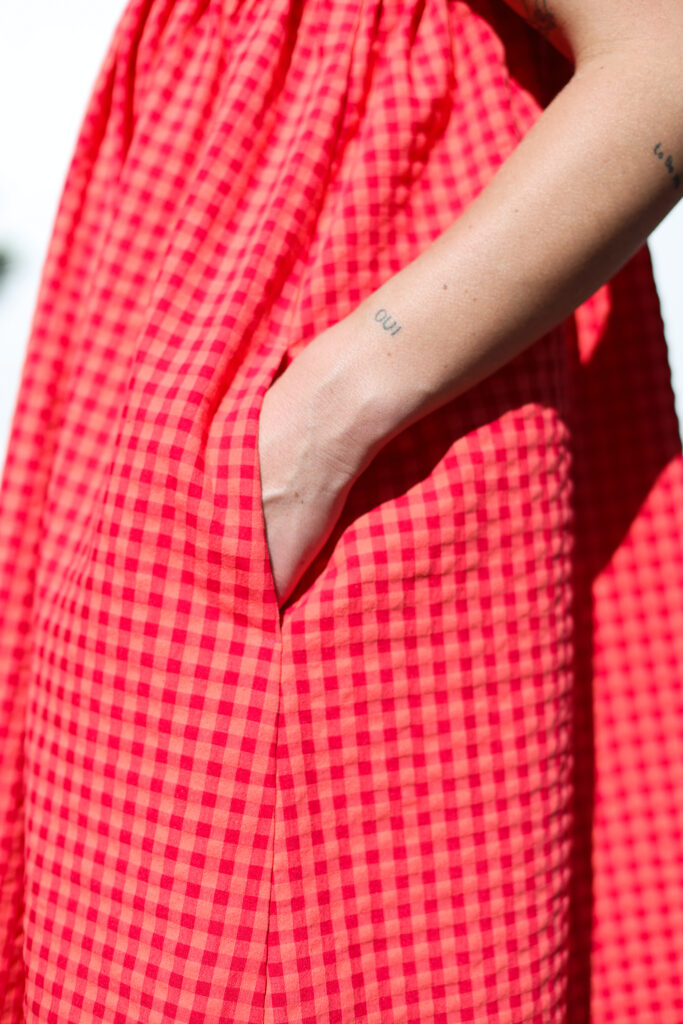 Flutter midi sleeves dress AMANDA in glace cherry red seersucker checks - Image 5
