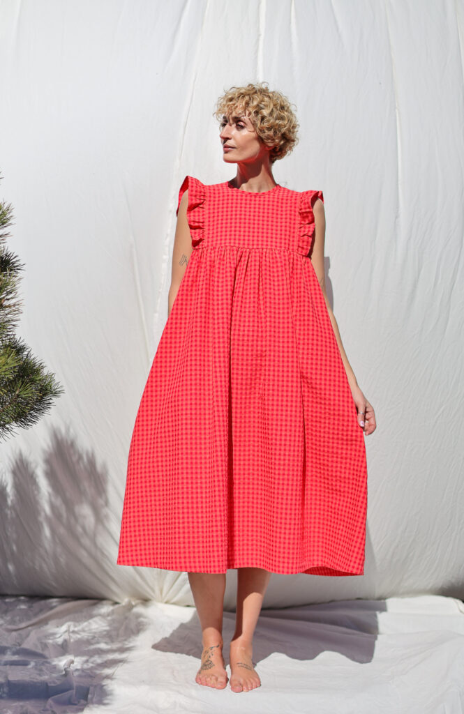 Flutter midi sleeves dress AMANDA in glace cherry red seersucker checks - Image 1