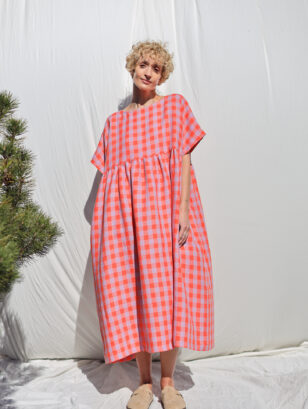Linen oversize dress with pockets in exclusive checks SILVINA | Dress | Sustainable clothing | OffOn clothing