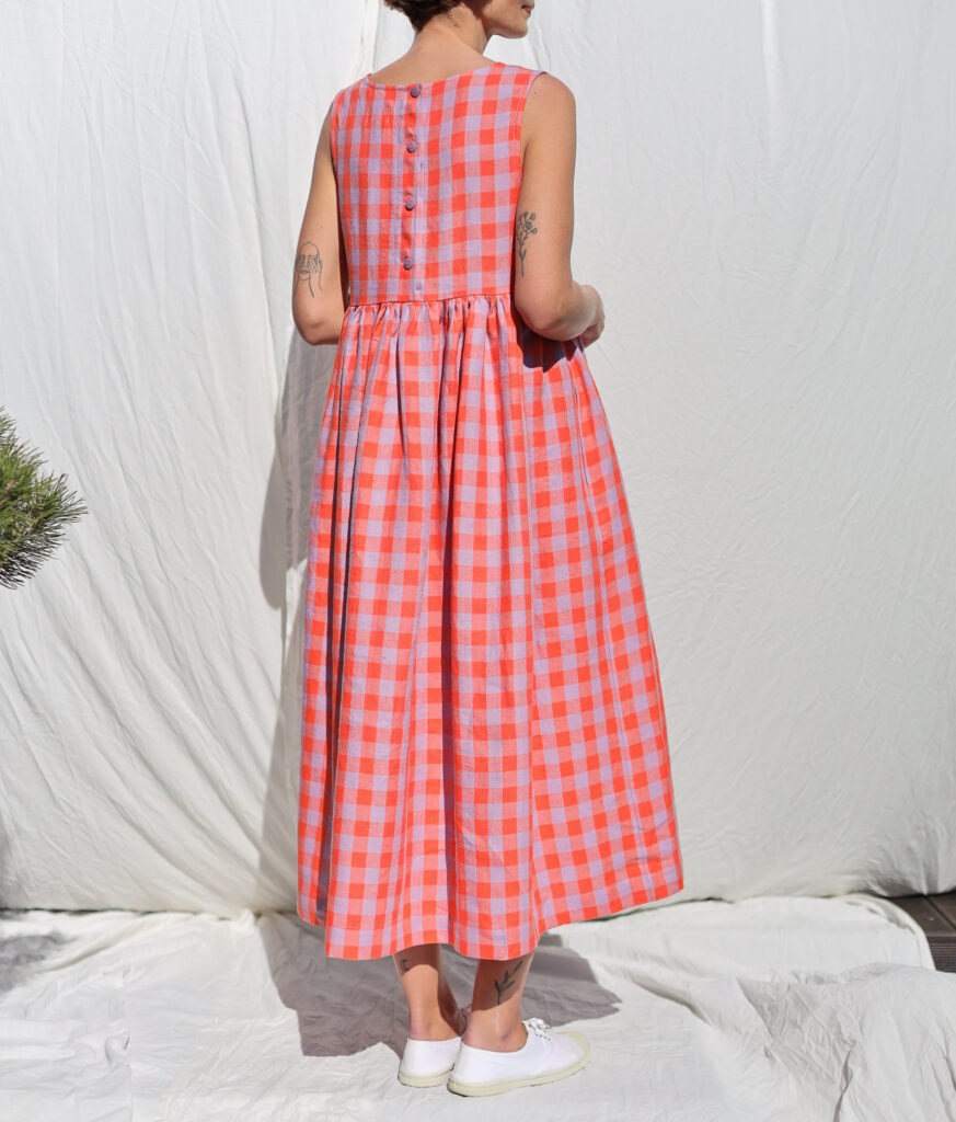 Sleeveless linen smock dress in pink checks - Image 2