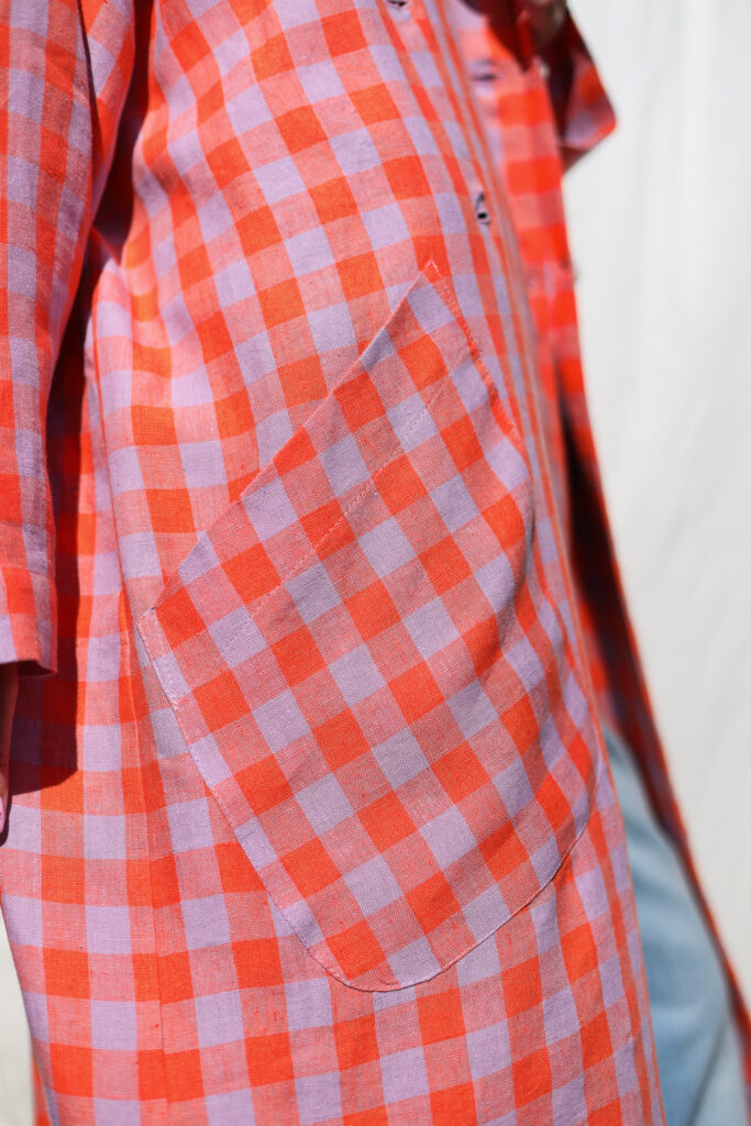 Double breasted linen oversized coat in checks - Image 2