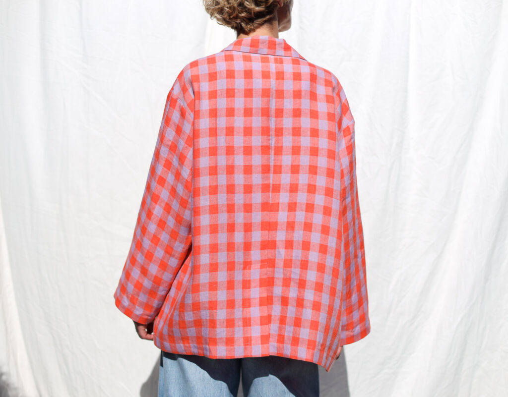 Exclusive checkered linen oversized blazer - Image 4