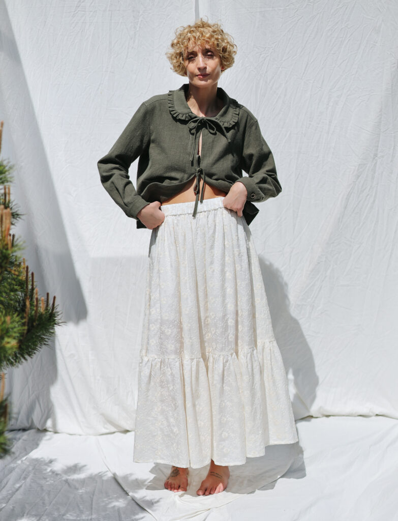 Heavy Linen Jacket with Peter Pan Ruffle Collar and Ties - Image 5