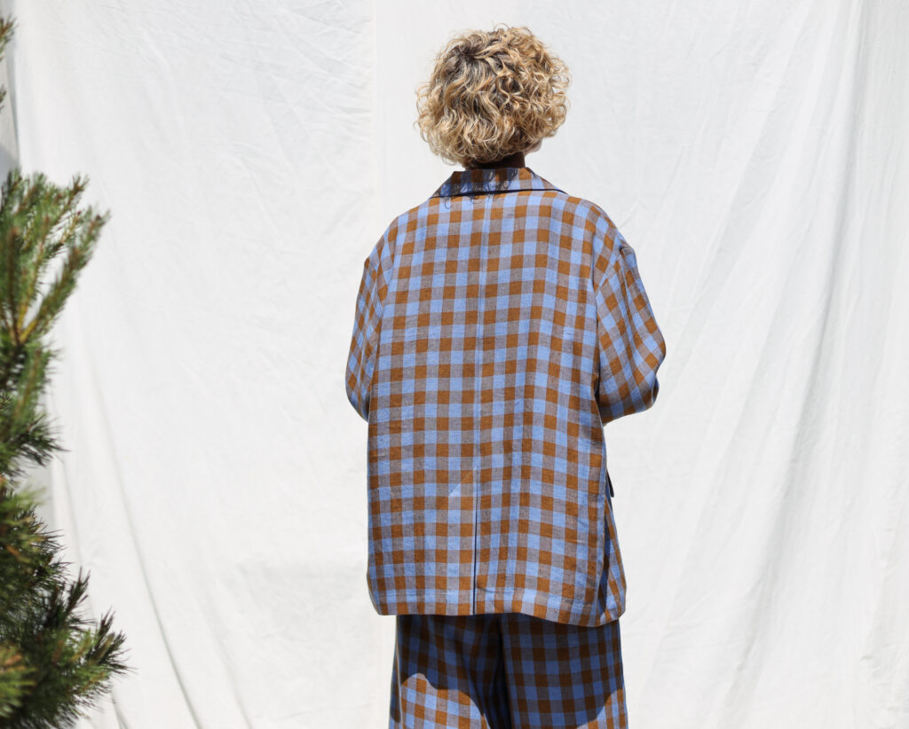 Oversized linen blazer in bluebonnet checks - Image 5