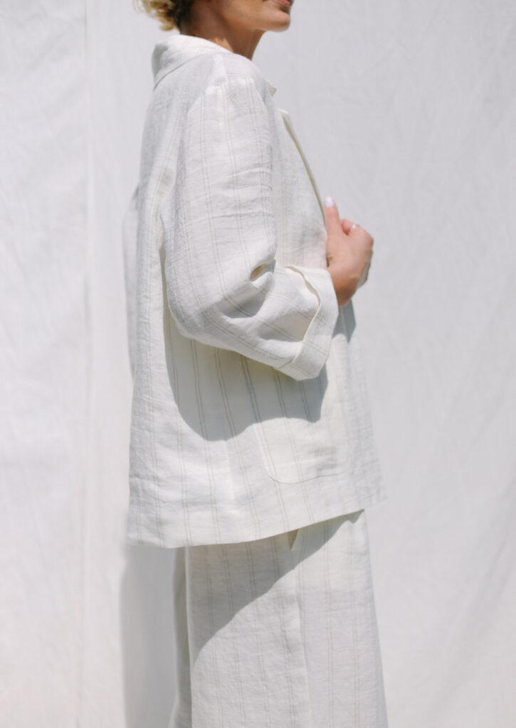 White Striped Linen 3/4 Sleeve Blazer - Image 2