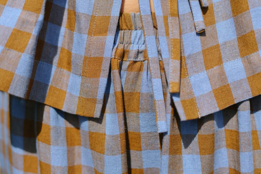 Elastic Waist Ruffled Hem Midi Skirt In Blue Checked Linen - Image 5