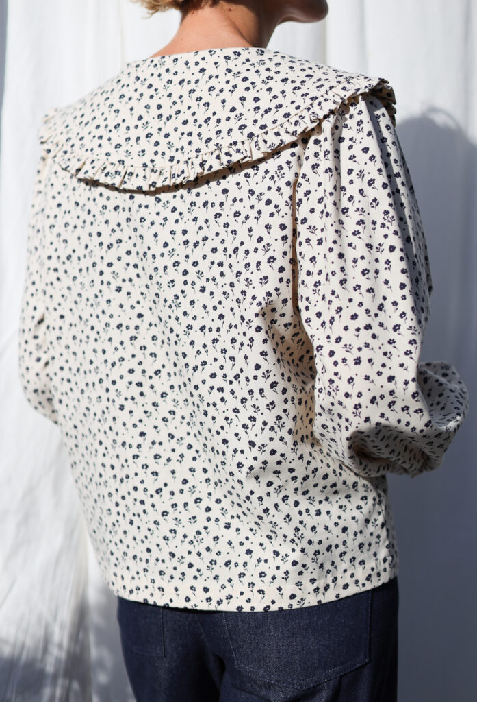Long sleeve puritan collar ivory floral blouse - Image 3