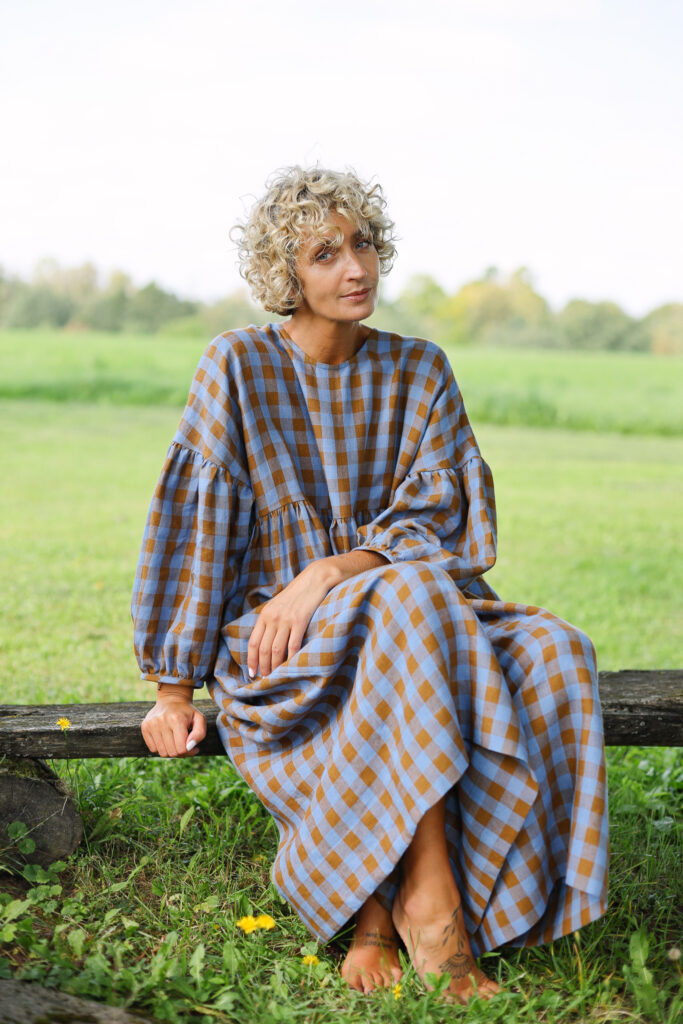 Oversized Linen Dress GRETA in Bluebonnet Checks - Image 6