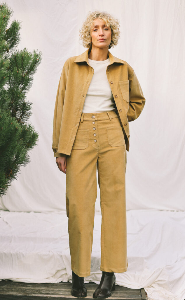 Cropped Needlecord Pants with Patch Pockets | Pants | Sustainable clothing | OffOn clothing