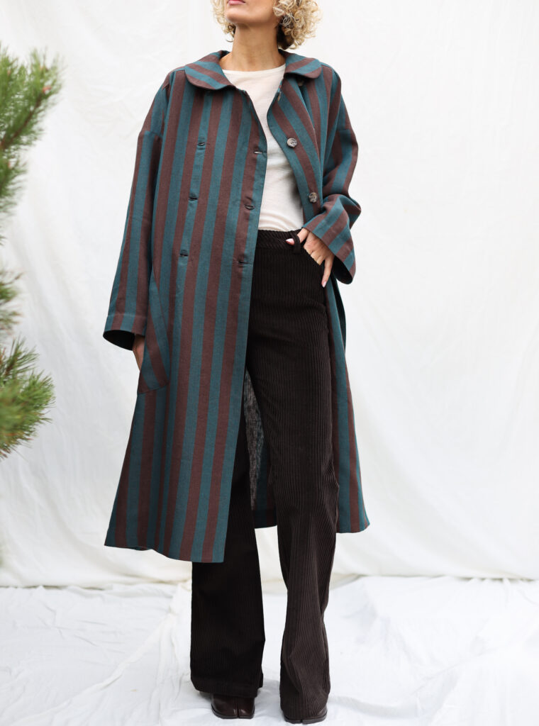 Oversized double breasted linen coat - Image 3